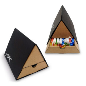 קופסת נרות משולשת